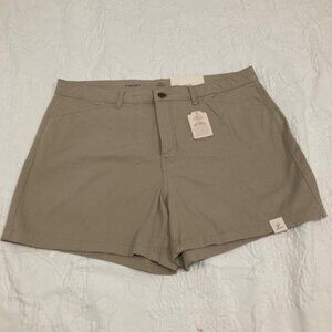 Women's Mid-rise shorts. size 16